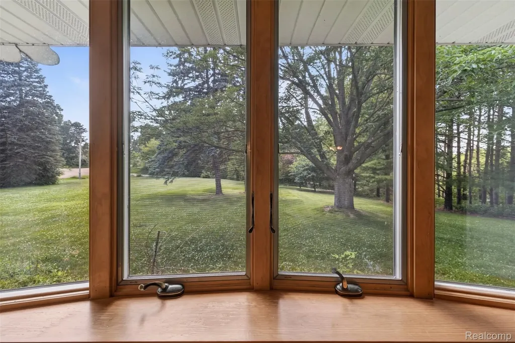 4675 Diehl Road Hadley Township MI 48455