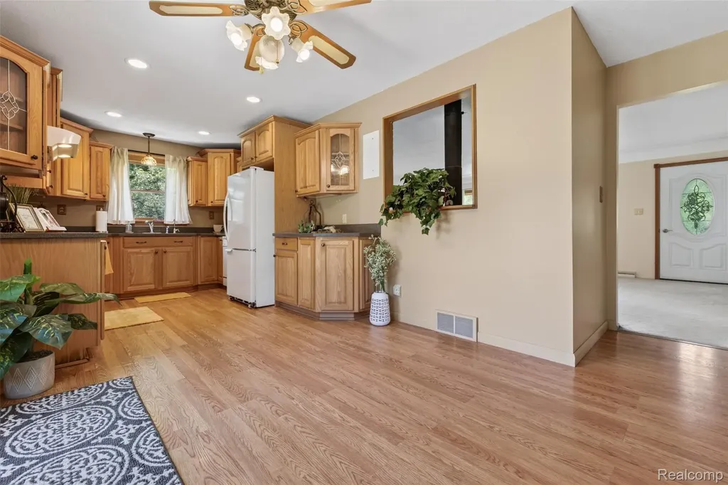 4675 Diehl Road Hadley Township MI 48455