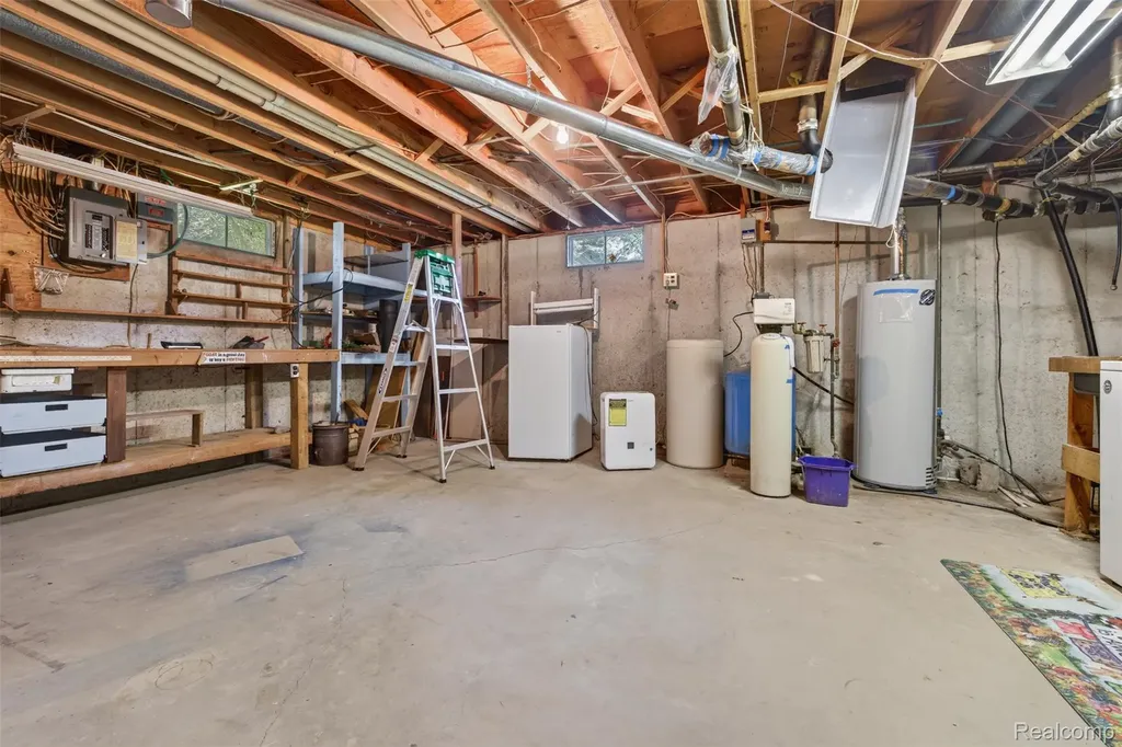 4675 Diehl Road Hadley Township MI 48455