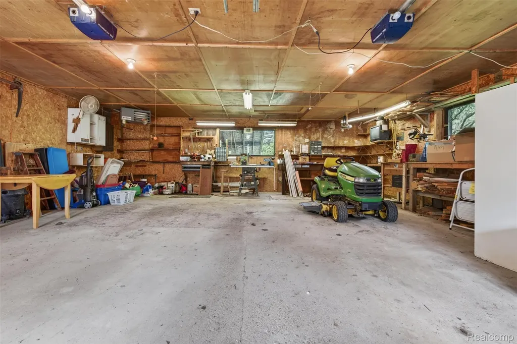 4675 Diehl Road Hadley Township MI 48455