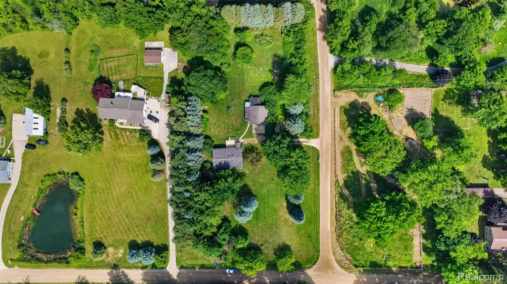 4675 Diehl Road Hadley Township MI 48455