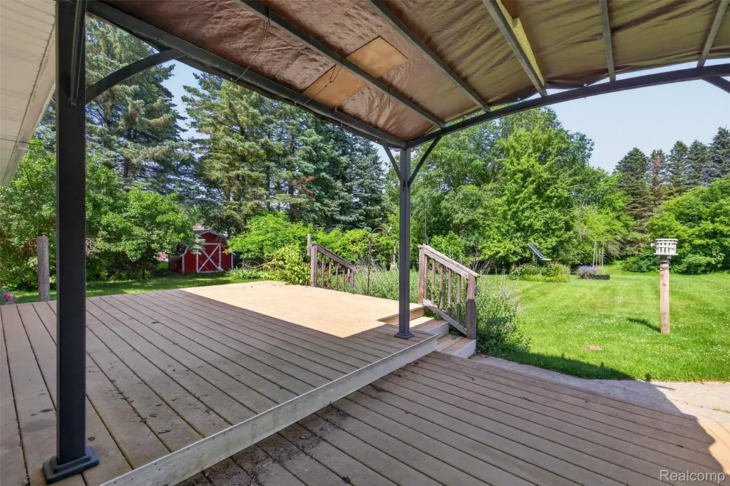 4675 Diehl Road Hadley Township MI 48455