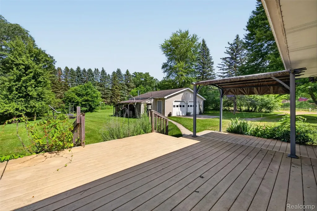 4675 Diehl Road Hadley Township MI 48455