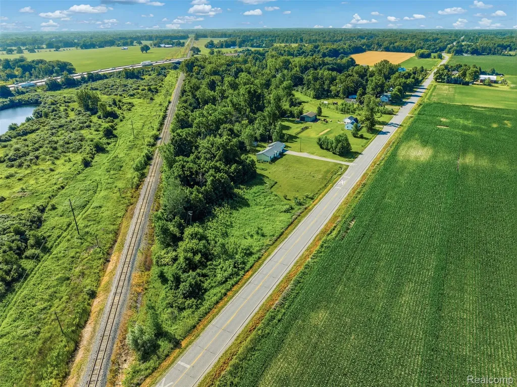 13325 S Beyer Road Birch Run Township MI 48415