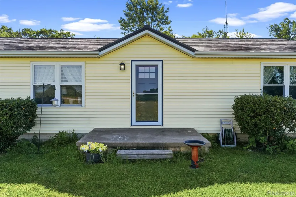 13325 S Beyer Road Birch Run Township MI 48415