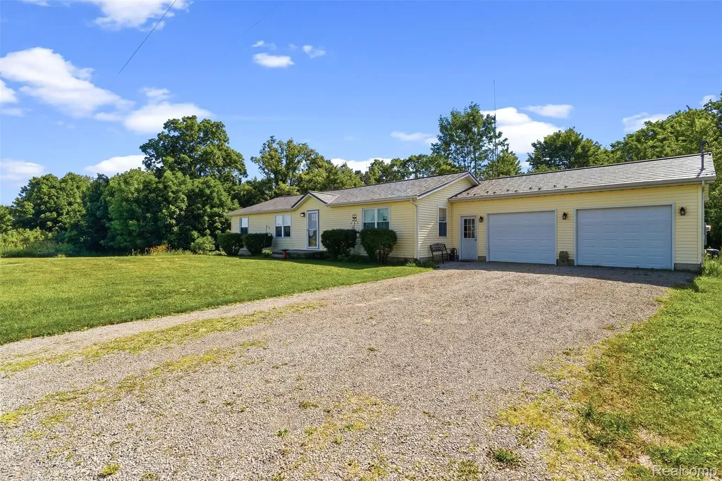 13325 S Beyer Road Birch Run Township MI 48415