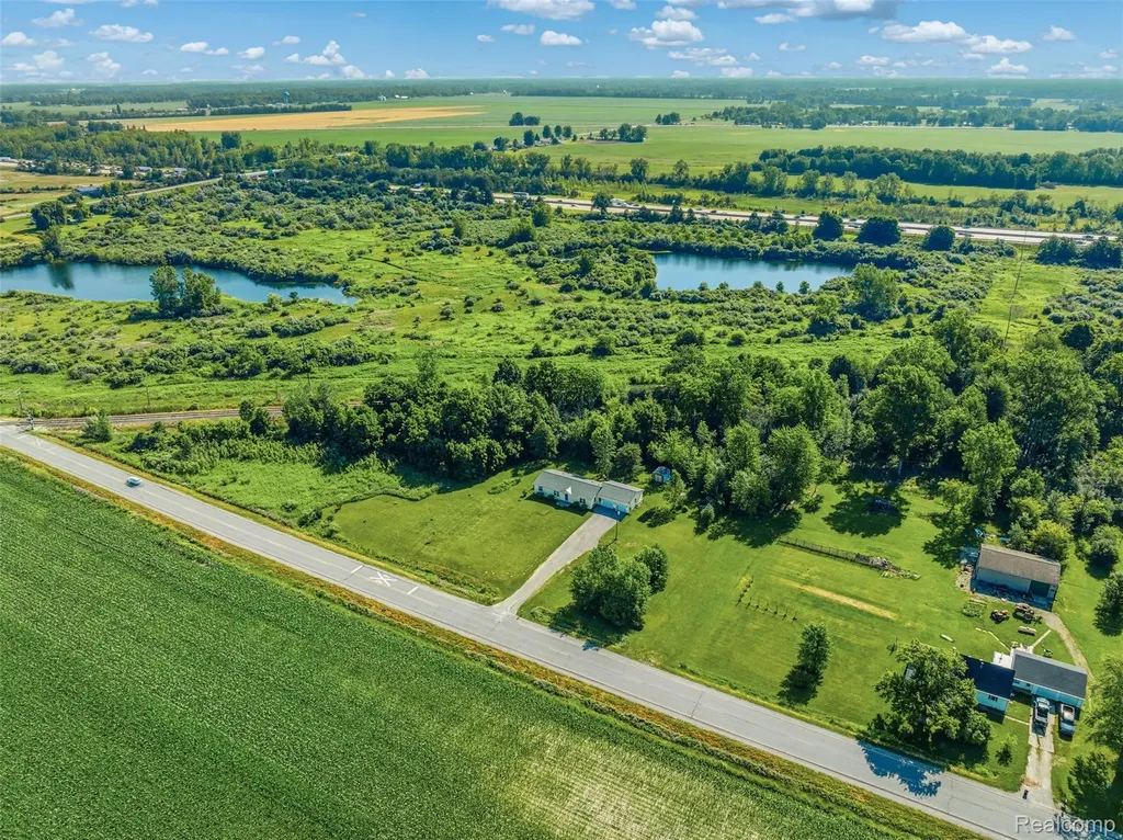 13325 S Beyer Road Birch Run Township MI 48415