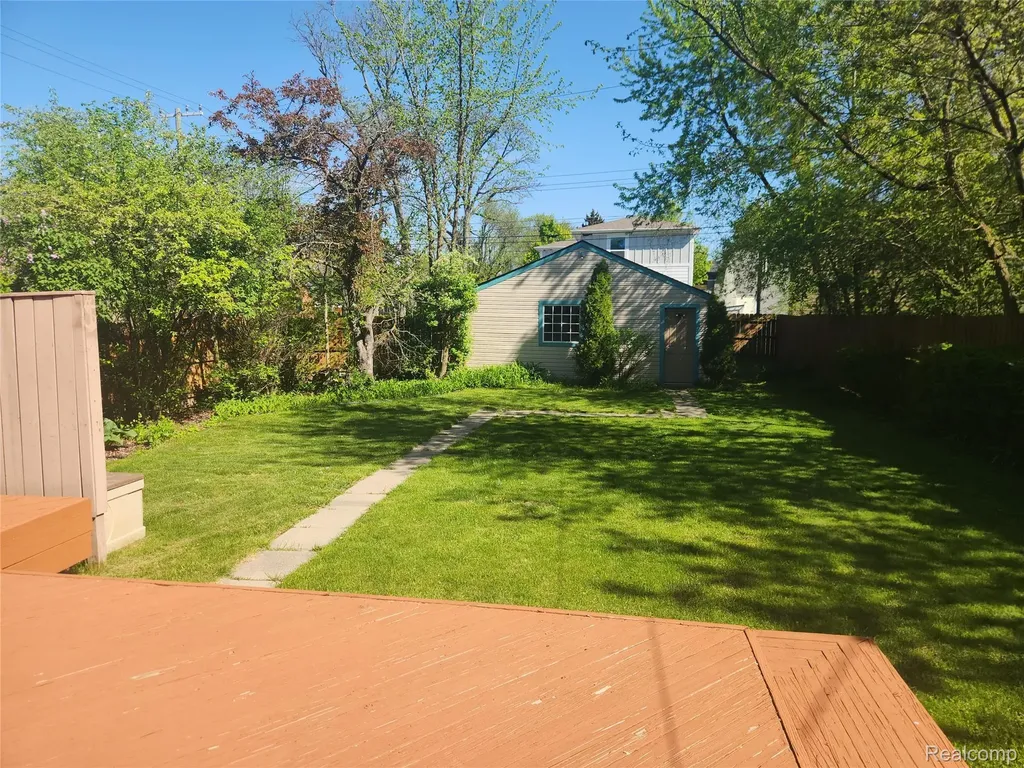 1815 Bowers Street Birmingham City MI 48009