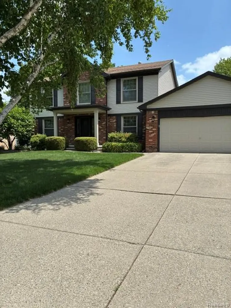 24760 Sutherland Drive Novi City MI 48374