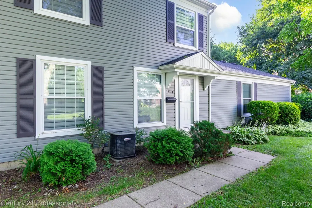 2650 Fenwick Court Ann Arbor City MI 48104