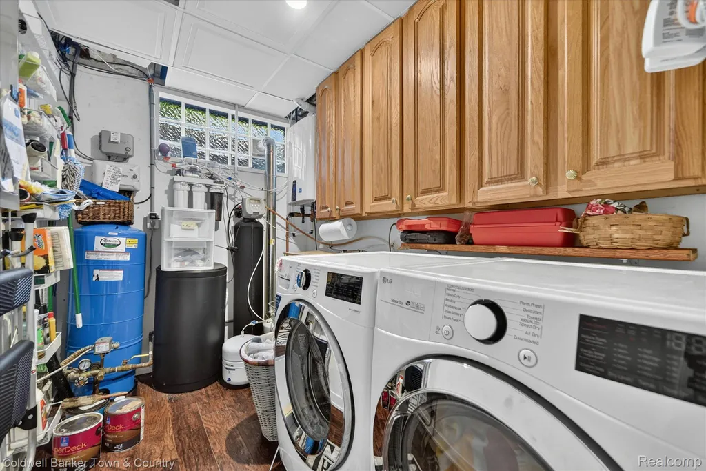 3762 Noble Genoa Township MI 48116