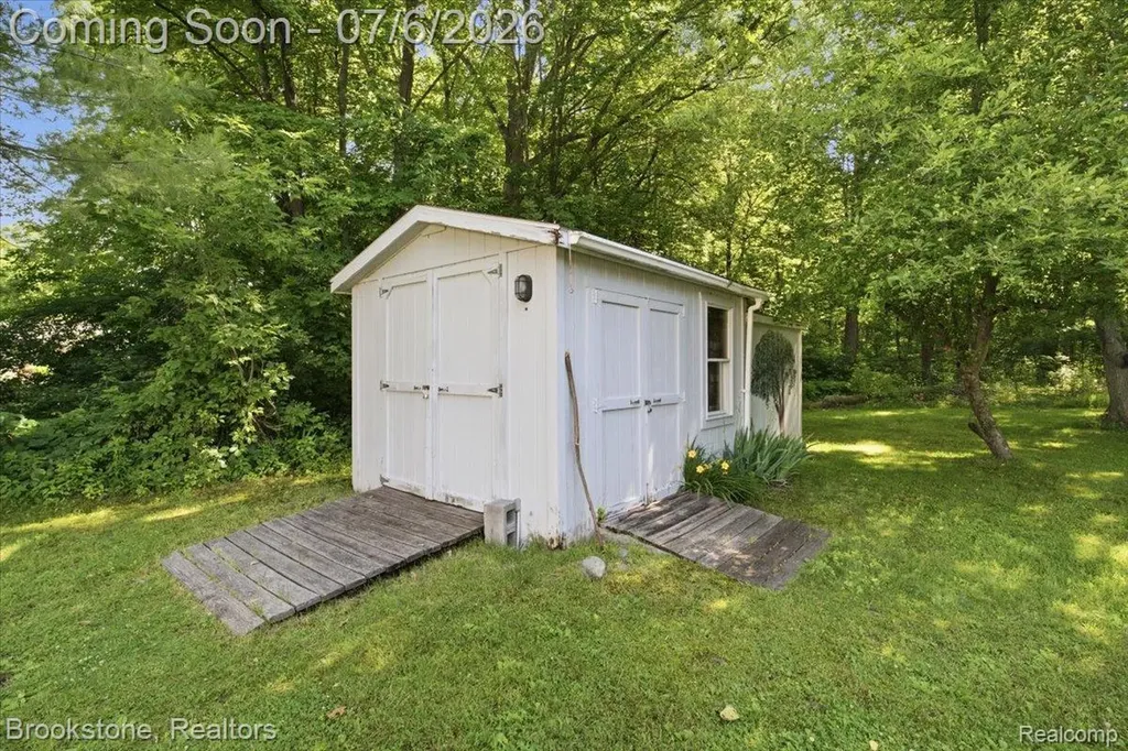 3850 State Road Fort Gratiot Charter Township MI 48059