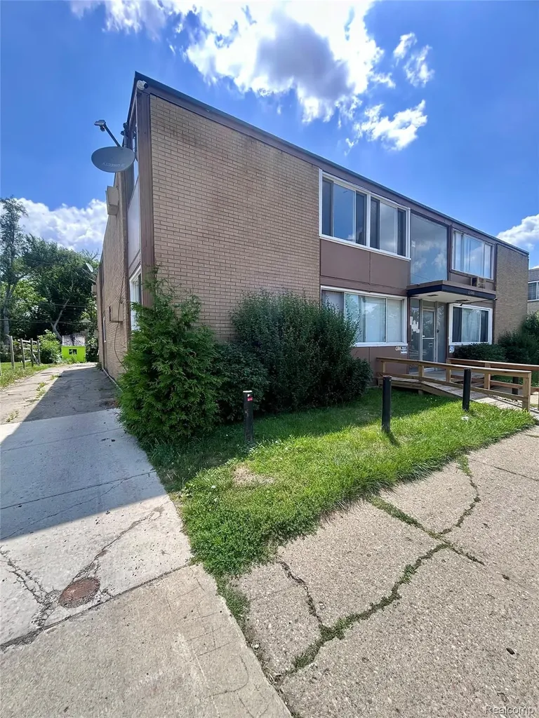 15080 Greenfield Road Detroit City MI 48227