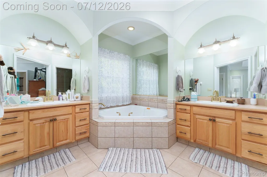 7500 Farley Road Putnam Township MI 48169