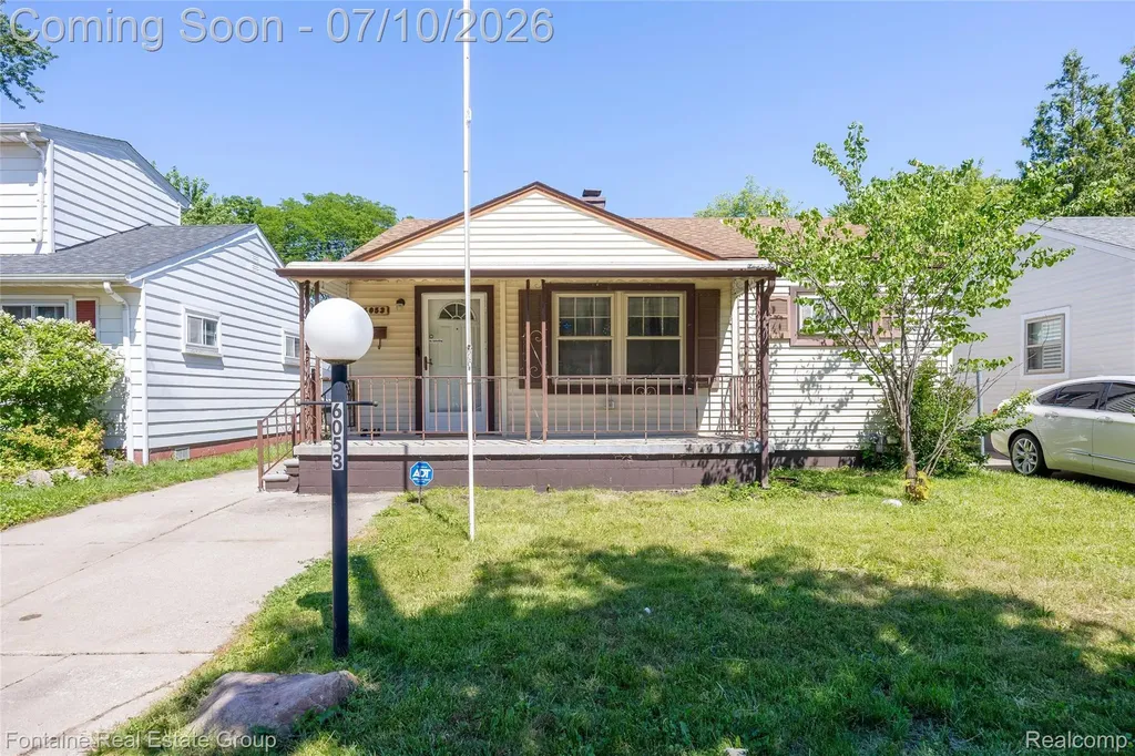 6053 John Daly Street Taylor City MI 48180