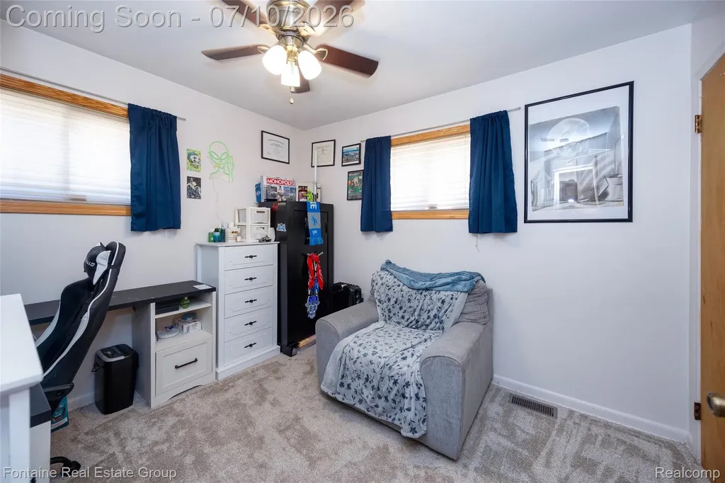 6053 John Daly Street Taylor City MI 48180