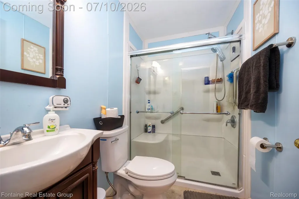 6053 John Daly Street Taylor City MI 48180