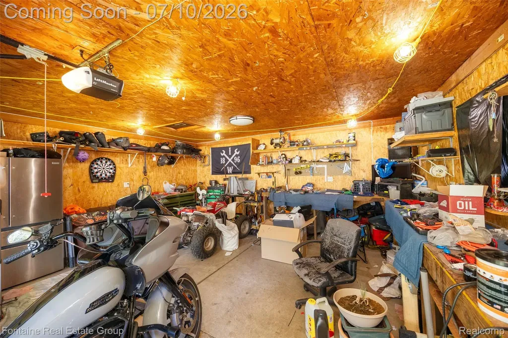 6053 John Daly Street Taylor City MI 48180
