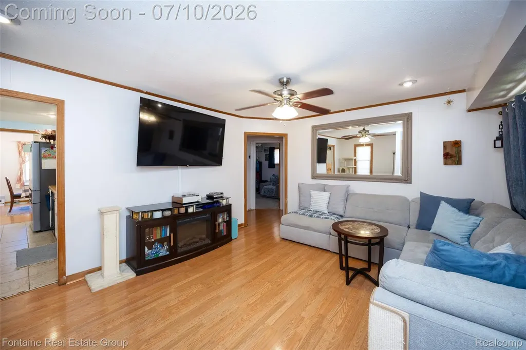 6053 John Daly Street Taylor City MI 48180