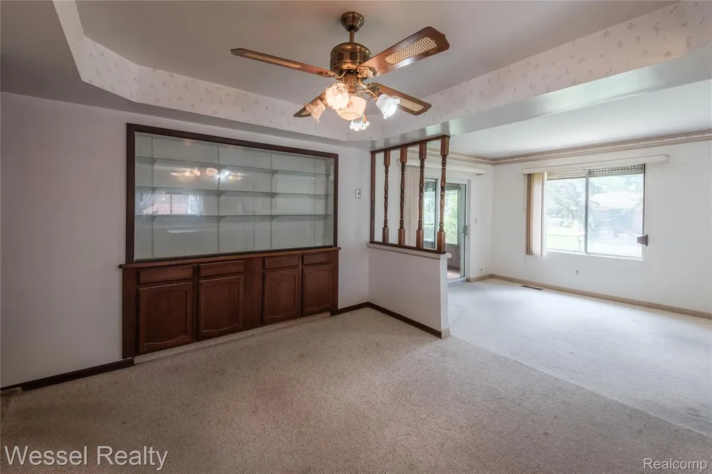 3446 Girard Drive Warren City MI 48092