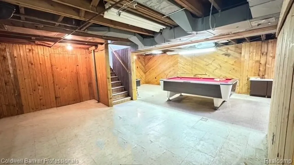 574 Auburn Street Plymouth City MI 48170