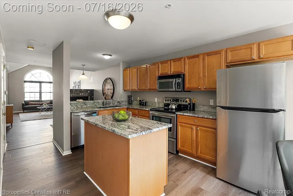 1422 Raliegh Place Troy City MI 48084