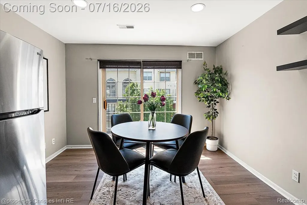 1422 Raliegh Place Troy City MI 48084