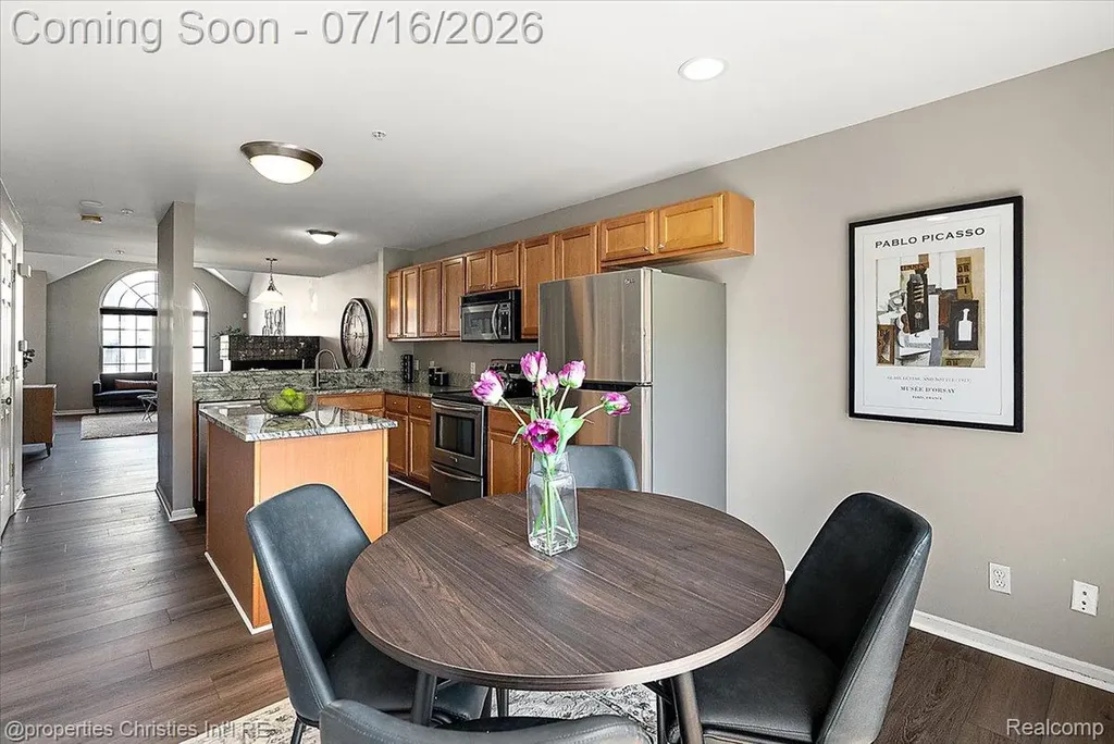1422 Raliegh Place Troy City MI 48084