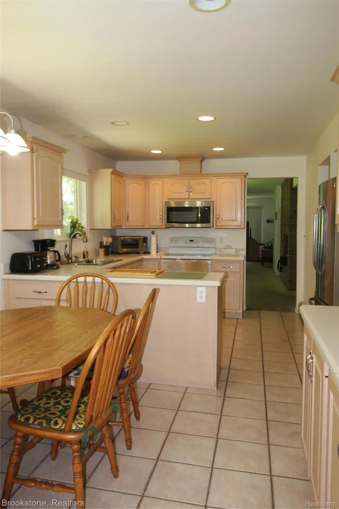 4440 Marquis Lane Bloomfield Hills City MI 48301
