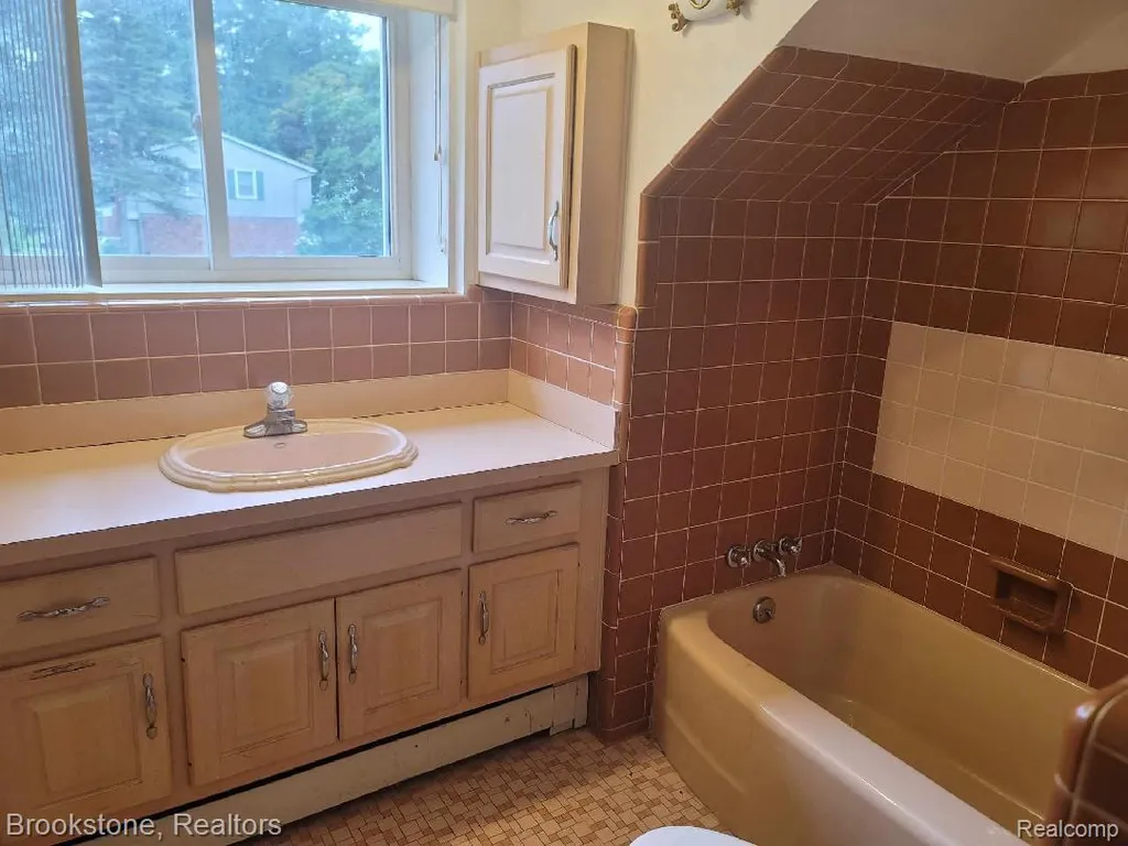 4440 Marquis Lane Bloomfield Hills City MI 48301
