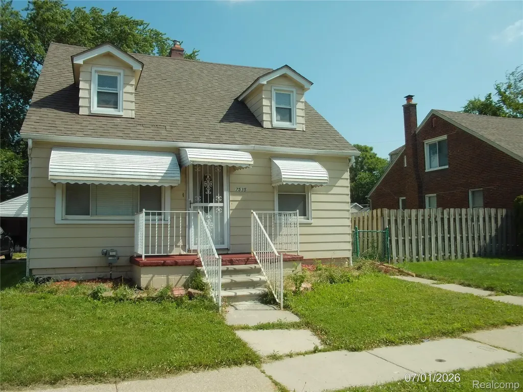 7535 Republic Avenue Warren City MI 48091