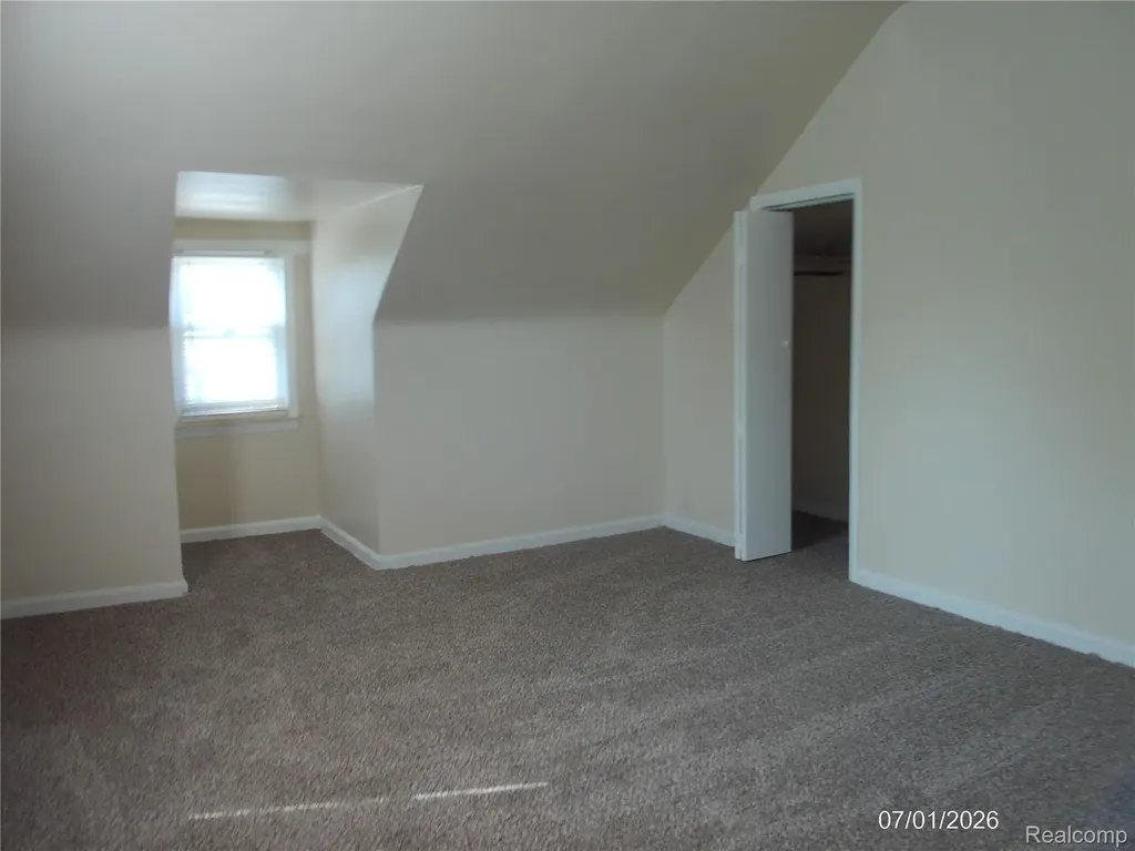 7535 Republic Avenue Warren City MI 48091