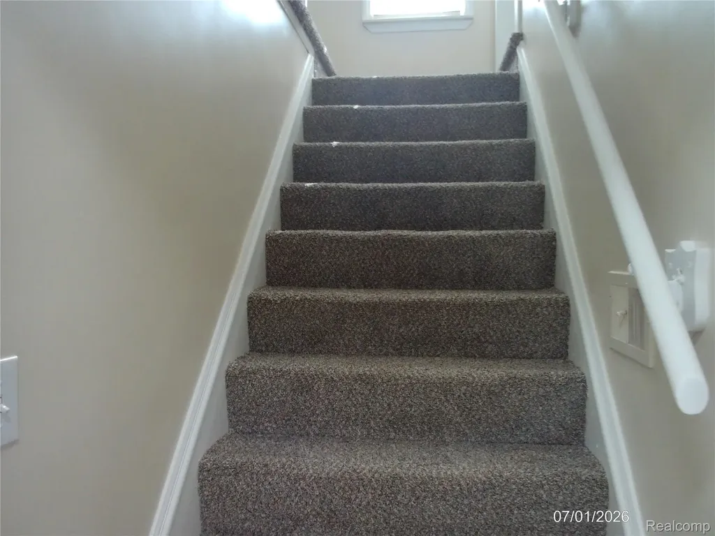 7535 Republic Avenue Warren City MI 48091