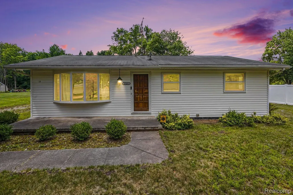 17450 Martinsville Road Sumpter Township MI 48111