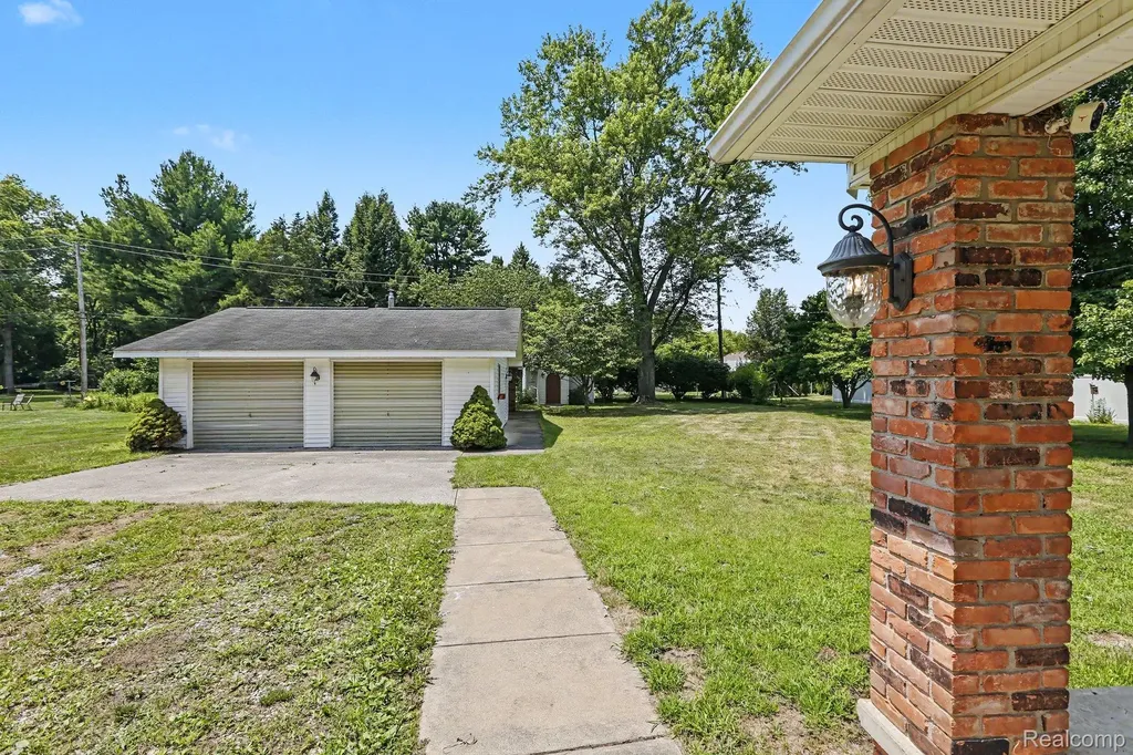 17450 Martinsville Road Sumpter Township MI 48111