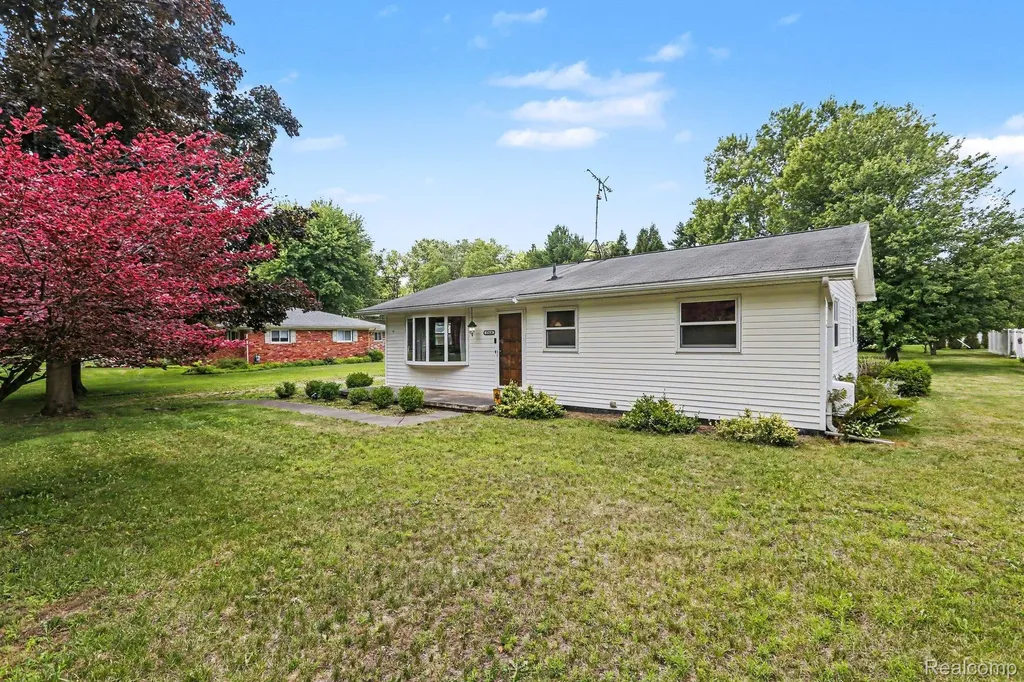 17450 Martinsville Road Sumpter Township MI 48111