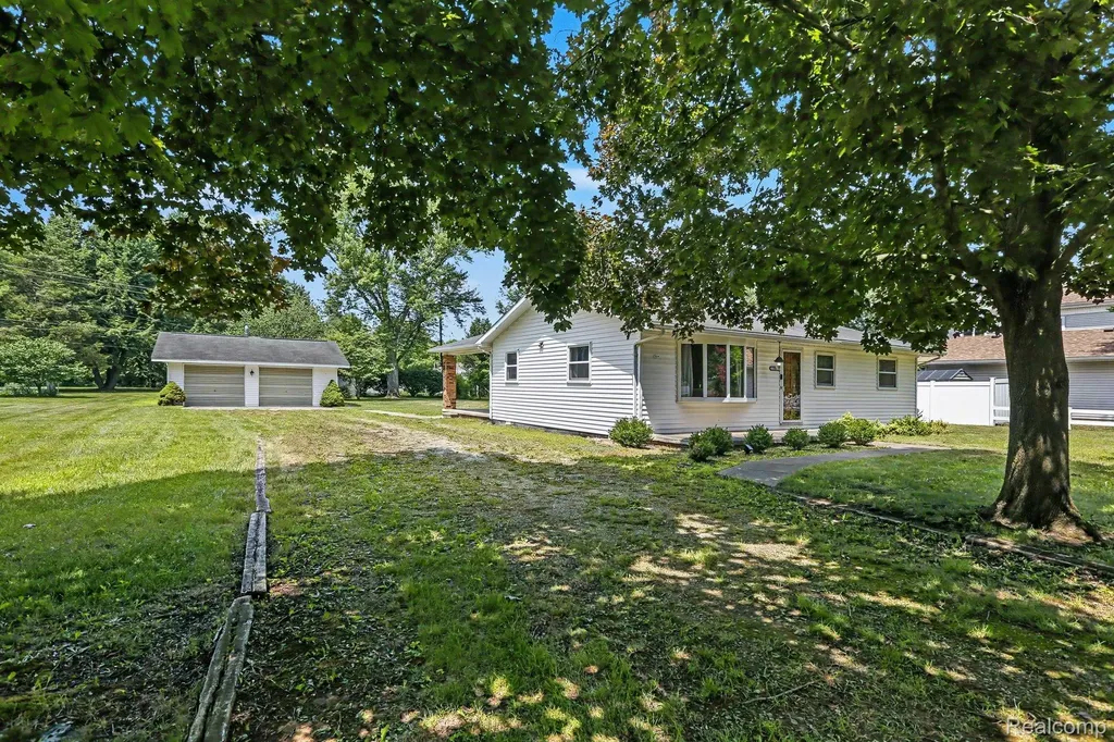 17450 Martinsville Road Sumpter Township MI 48111
