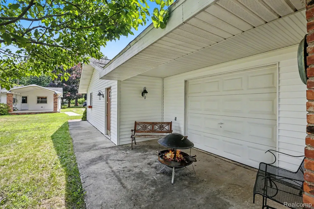 17450 Martinsville Road Sumpter Township MI 48111