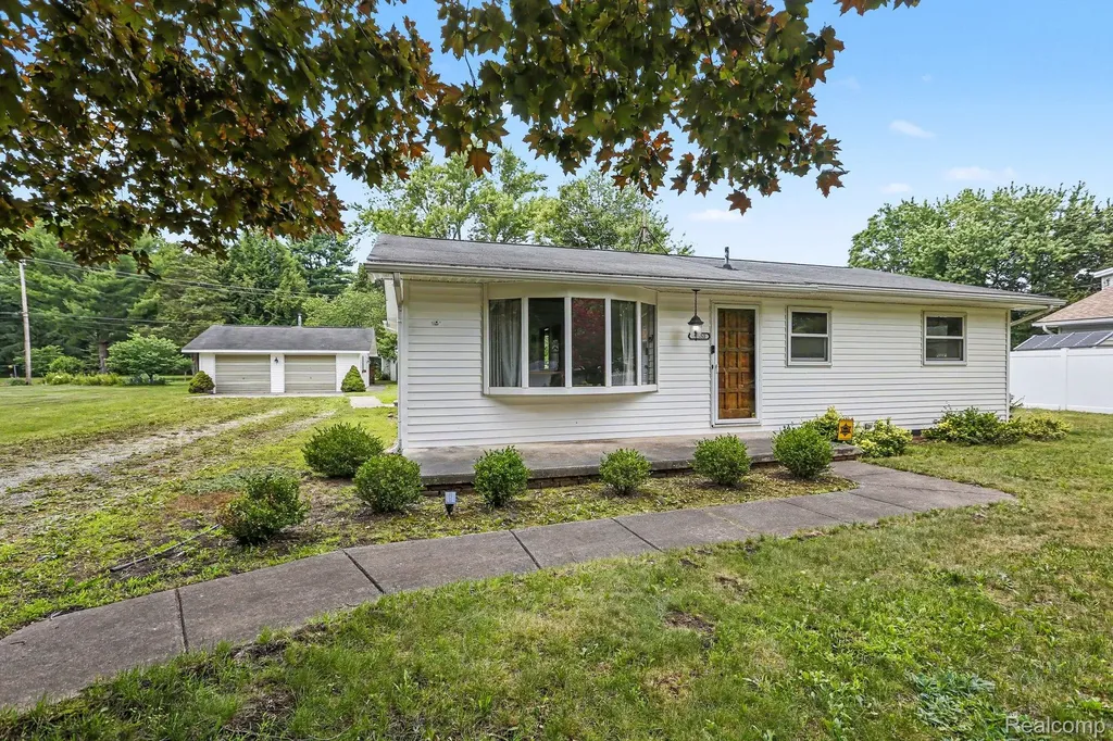17450 Martinsville Road Sumpter Township MI 48111