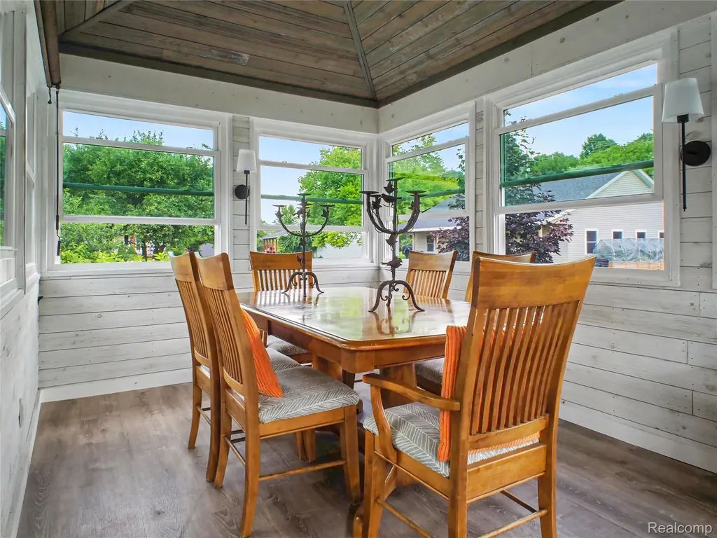 3897 N Oak Street Metamora Village MI 48455
