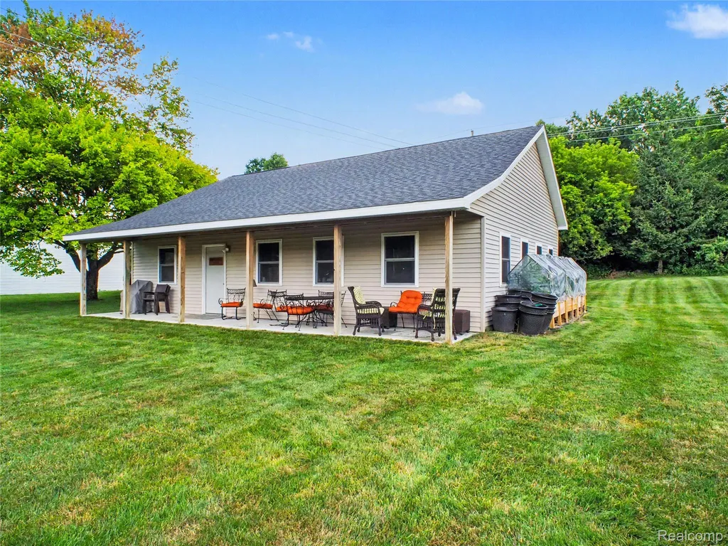 3897 N Oak Street Metamora Village MI 48455