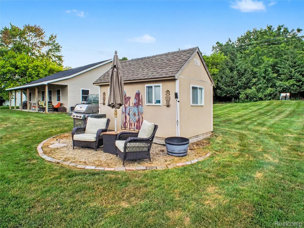 3897 N Oak Street Metamora Village MI 48455