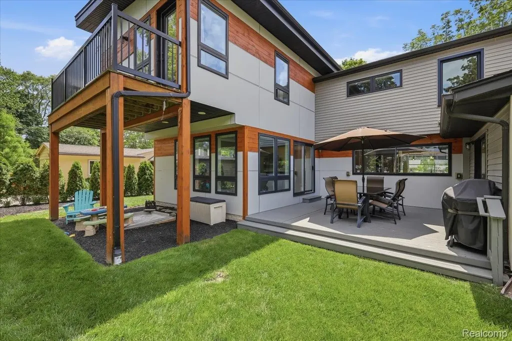423 S Cranbrook Cross Road Bloomfield Hills City MI 48301