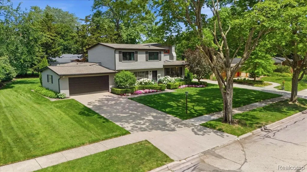 423 S Cranbrook Cross Road Bloomfield Hills City MI 48301