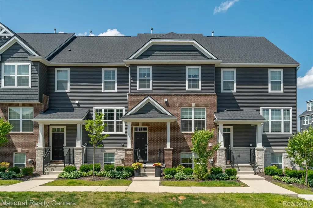 212 S Sydney Court Plymouth City MI 48170