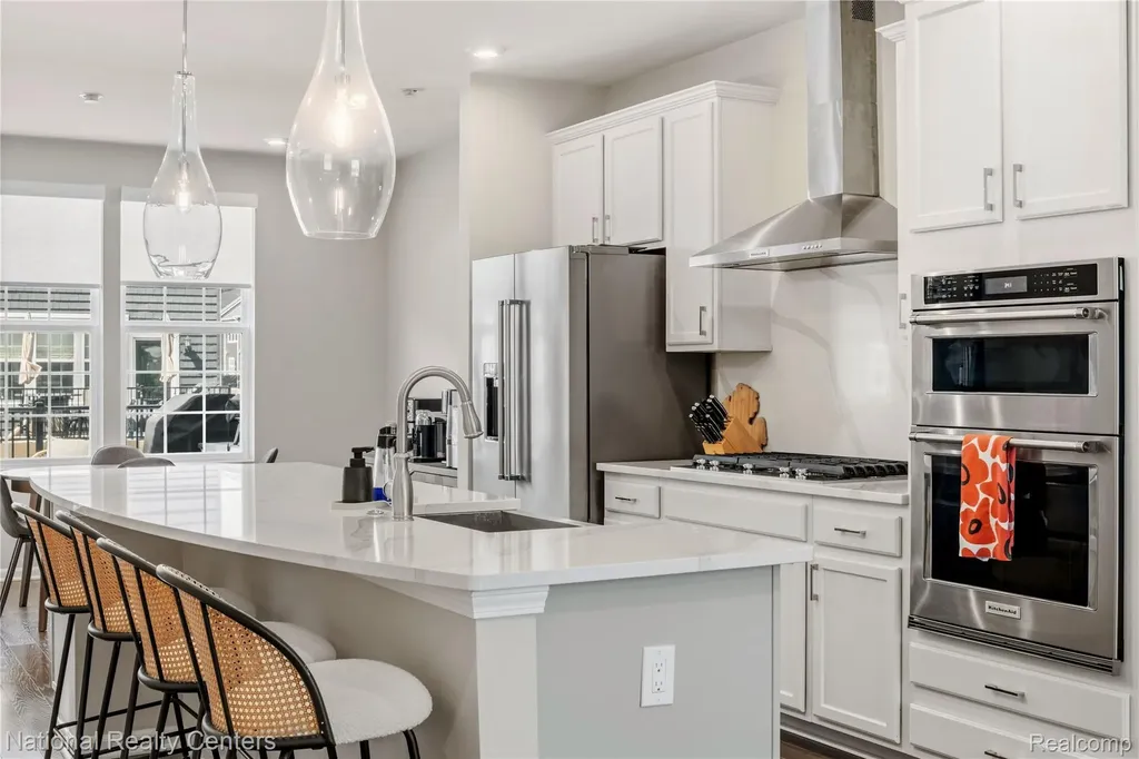 212 S Sydney Court Plymouth City MI 48170