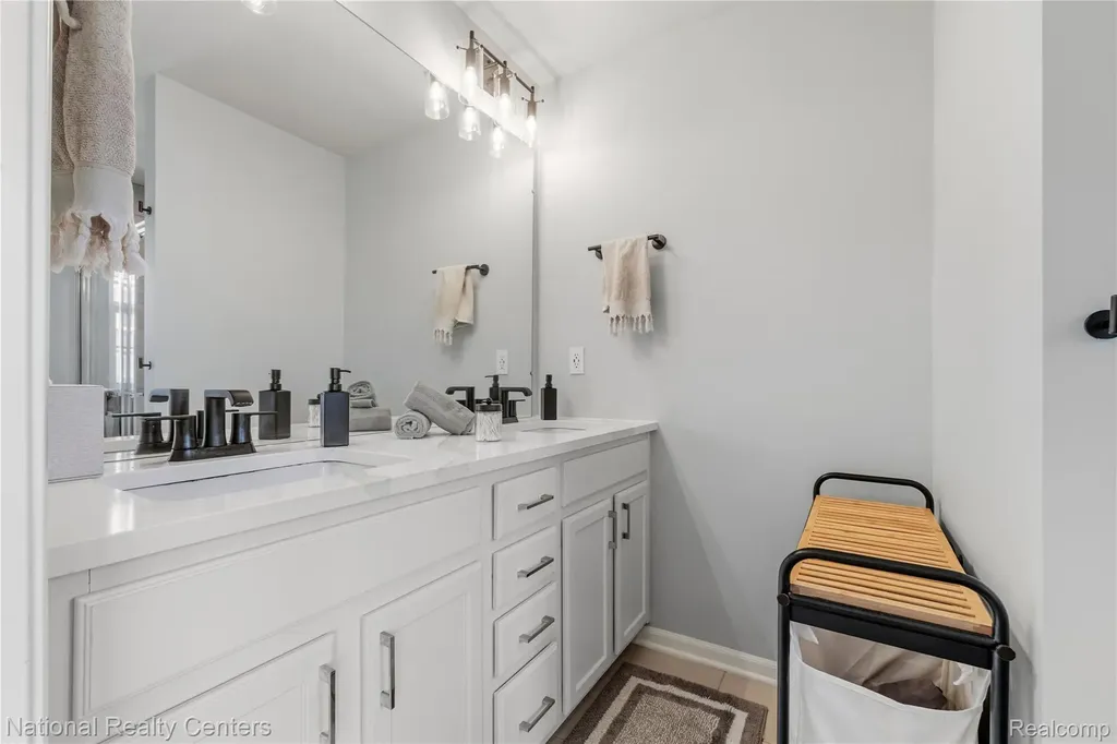212 S Sydney Court Plymouth City MI 48170