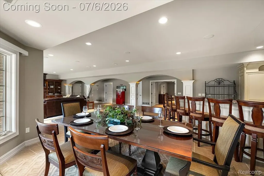 4650 Gatehouse Court Oakland Charter Township MI 48306