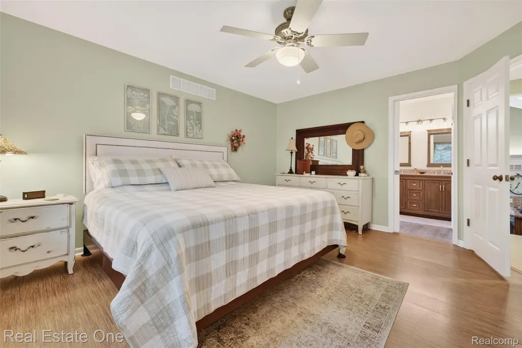 5569 Northcrest Court Independence Charter Township MI 48346