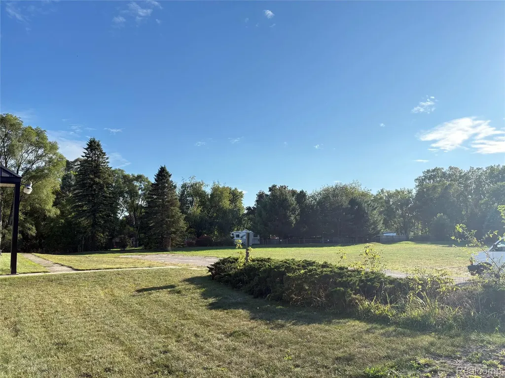 3041 Reeder Road Independence Charter Township MI 48346